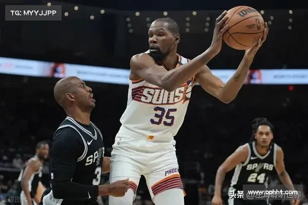 空砍39分无力回天出局在即杜兰特却决定留队继续拼搏 空砍39分无力回天出局在即杜兰特却决定留队继续拼搏
